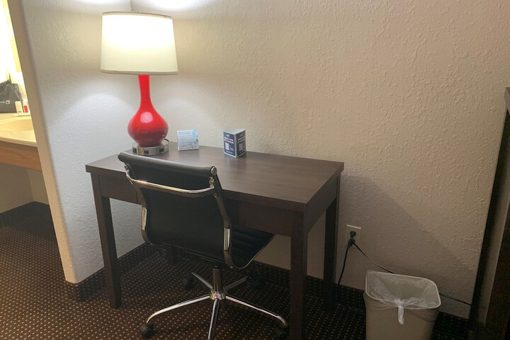 Room 14 of 37