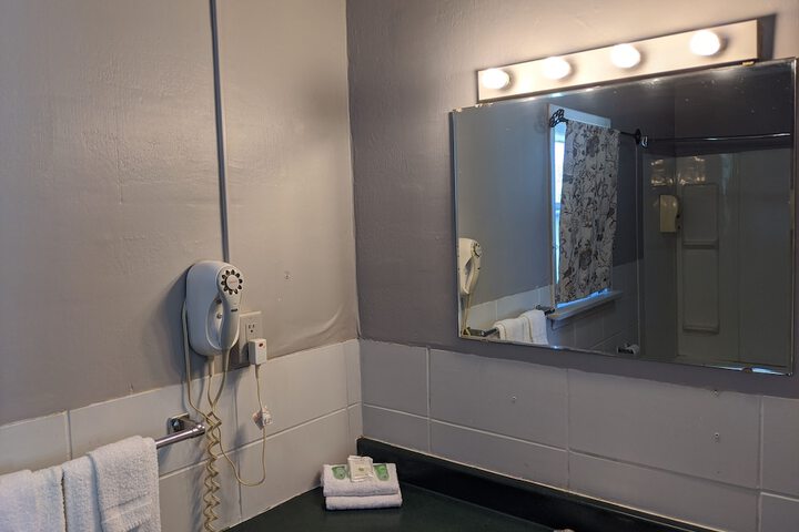 Room 9 of 41