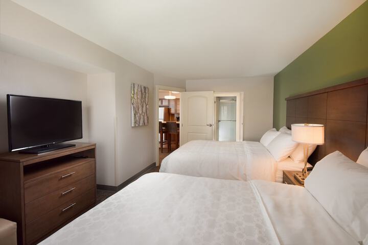 Staybridge Suites Wisconsin Dells - Lake Delton by IHG