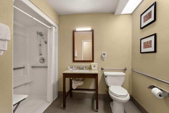 Comfort Inn Bordentown near NJ Turnpike