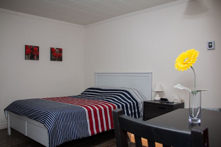 Room 45 of 102