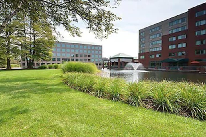 Elimwood Hotel a Ramada by Wyndham