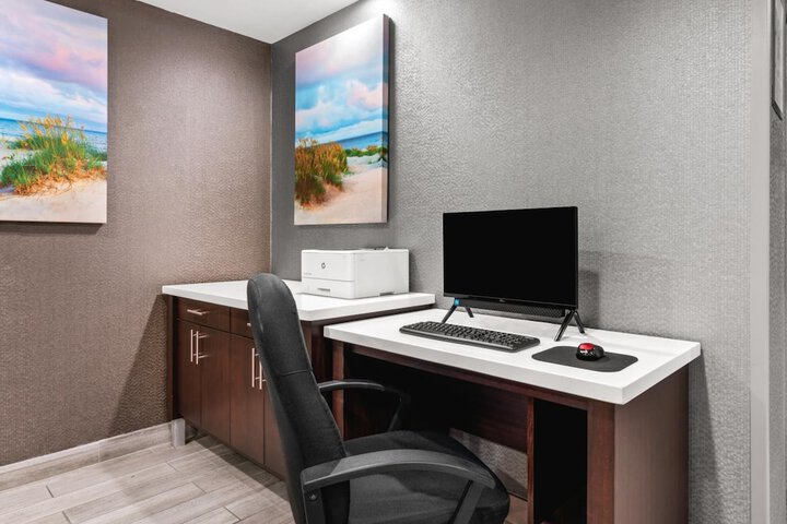 Hotel Aura SFO