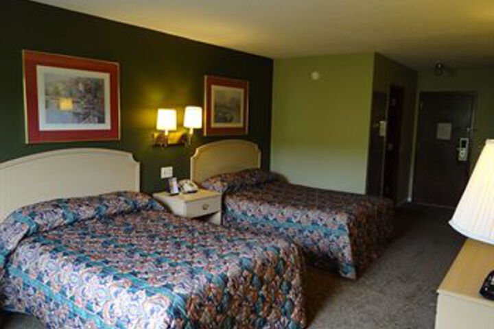 Magnuson Hotel & Suites Bellevue
