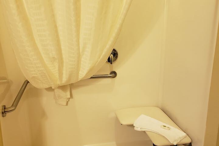 Cobblestone Hotel & Suites - Jefferson
