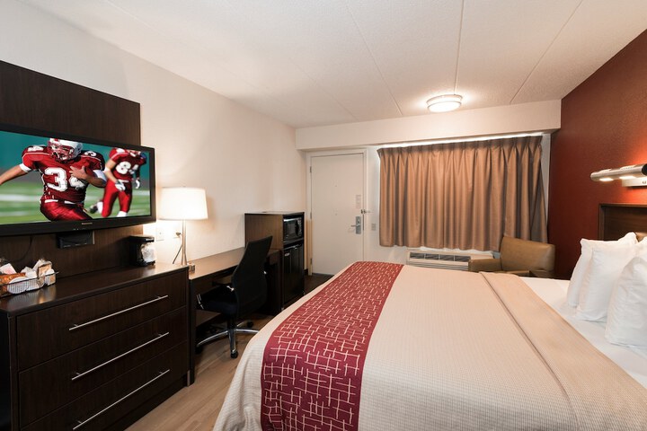 Room 6 of 19