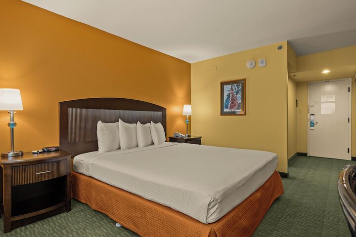 Room 14 of 23