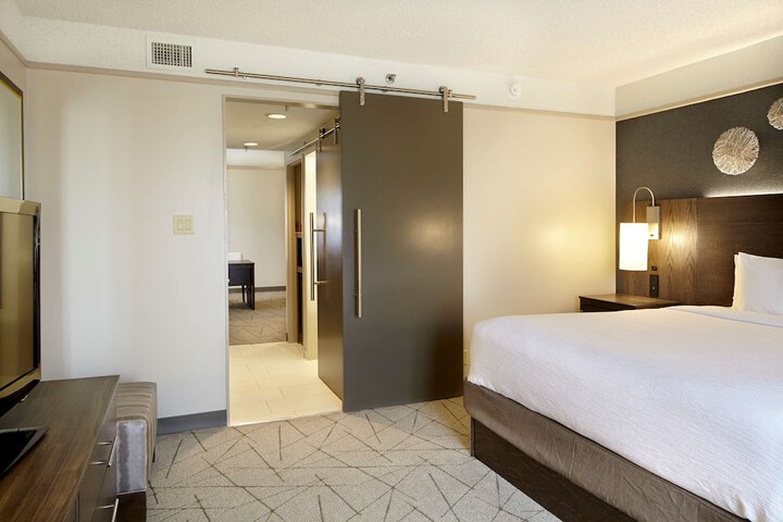 Room 30 of 44