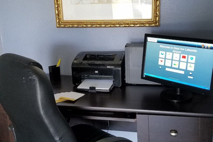 Business Center 25 of 25