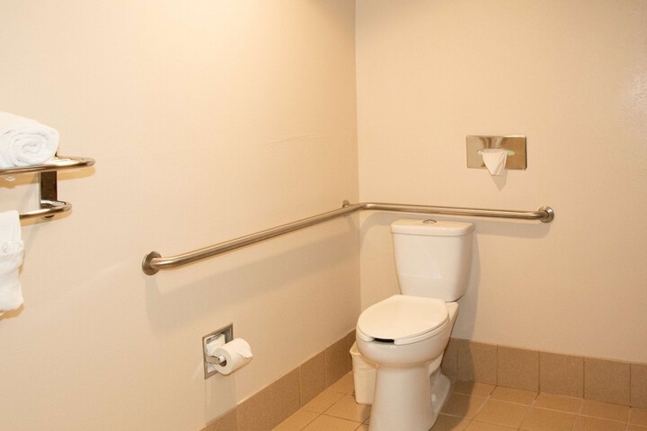 Room 8 of 24