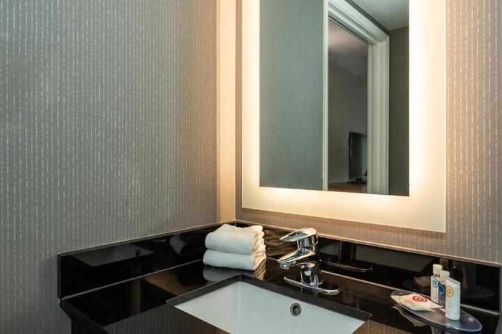 Comfort Inn South