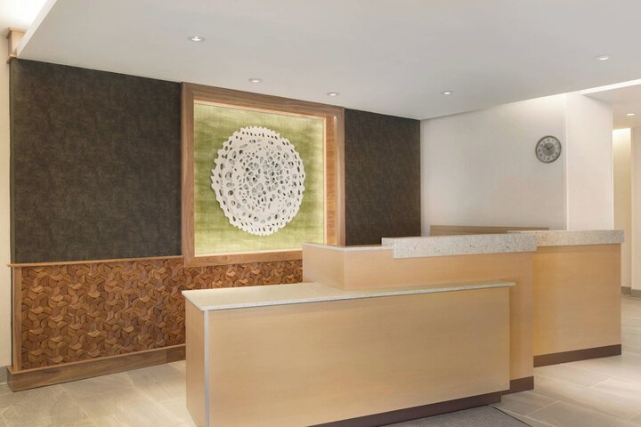 Hotel Interior 5 of 27