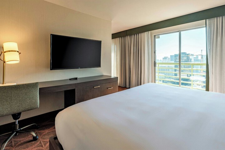 Room 14 of 52