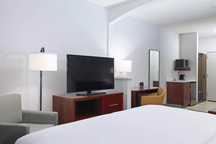 Comfort Suites Springfield-Eugene