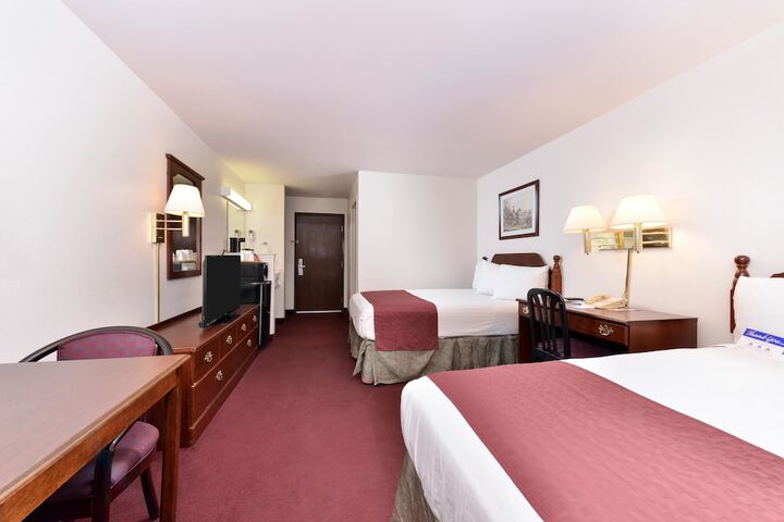 Room 25 of 33