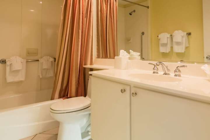 Room 42 of 145