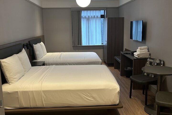 Melrose Hotel