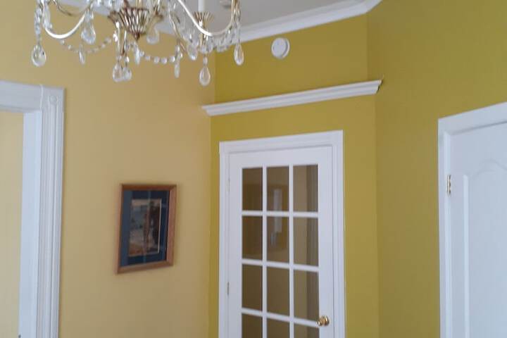 Room 52 of 66