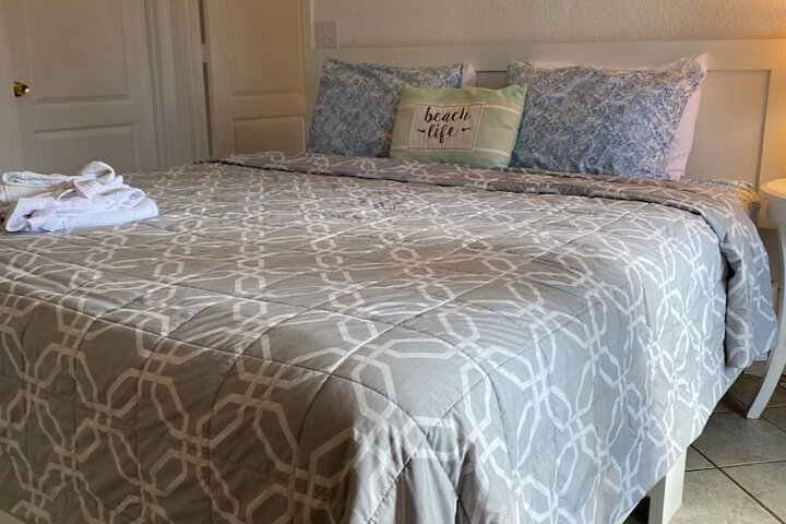 Room 104 of 156