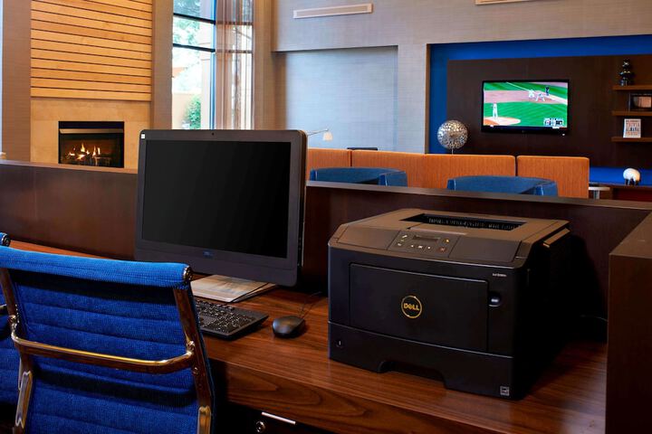 Business Center 23 of 24