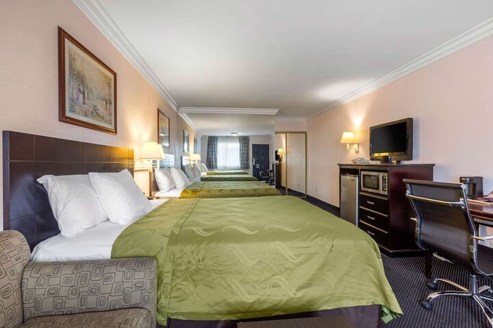 Room 7 of 39
