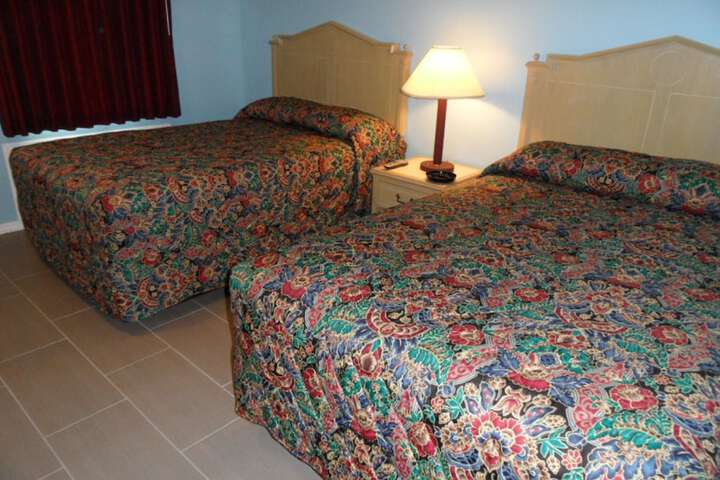 Room 14 of 25