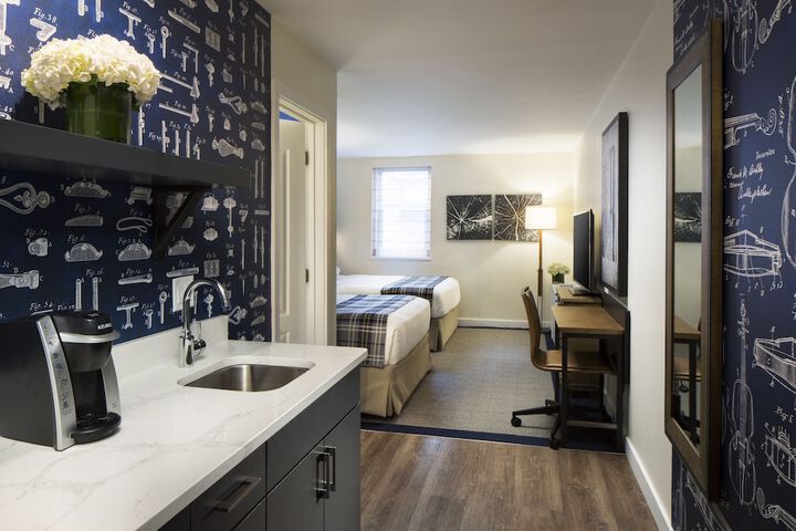 Room 14 of 79