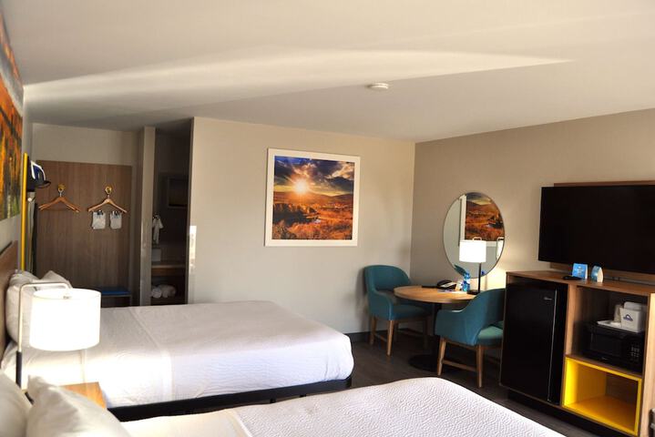 Room 5 of 28
