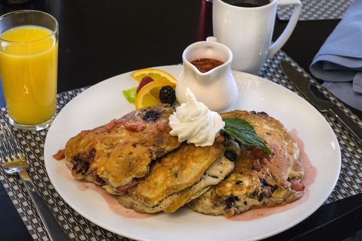 Breakfast/Coffee Service 93 of 117
