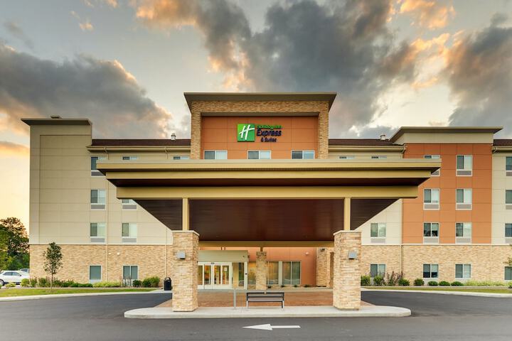 Hotel 15 of 75