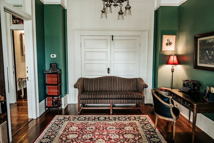Room 30 of 35