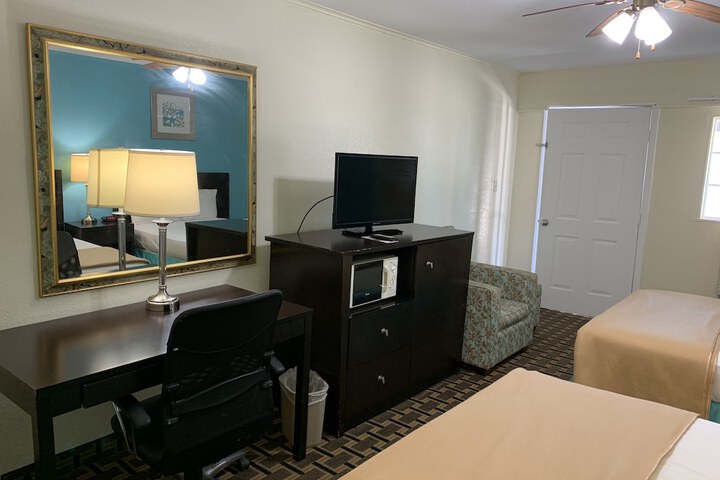 Room 17 of 54