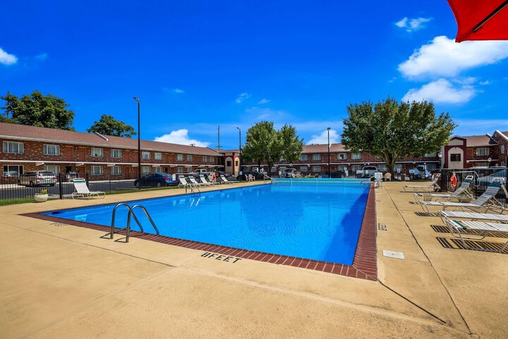 Pool 8 of 45