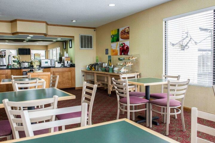 Breakfast/Coffee Service 42 of 46