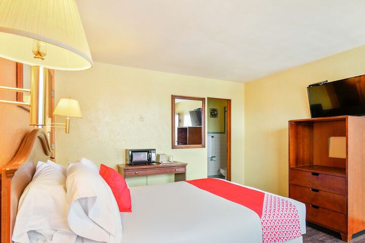 Room 18 of 33
