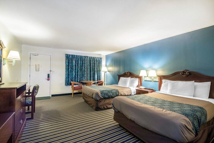 Room 42 of 49