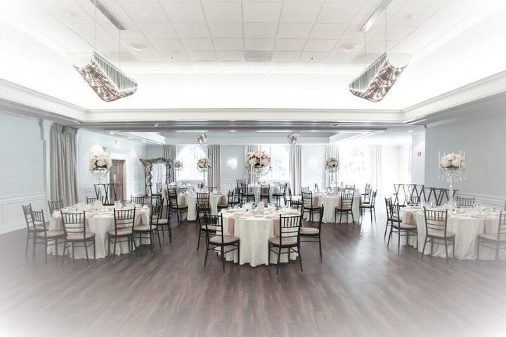 The Colonial Hotel