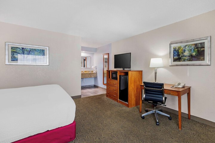 Best Western Thunderbird Motel