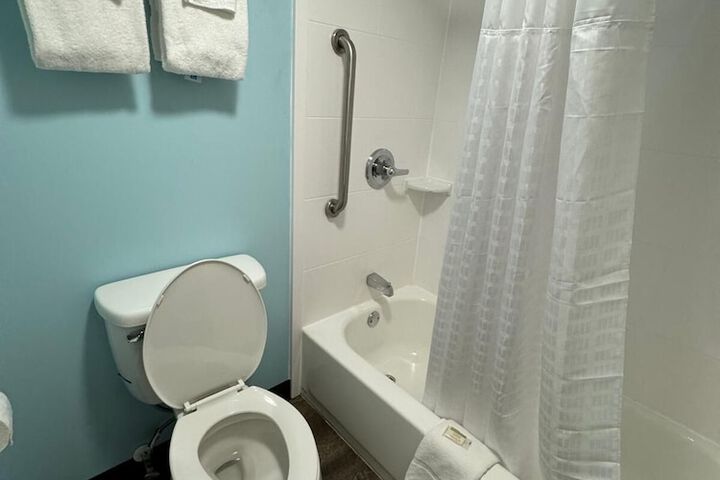Days Inn by Wyndham Goldsboro