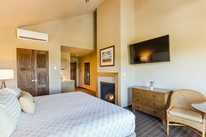 Room 28 of 73