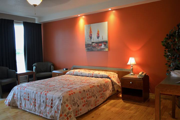 Room 12 of 34