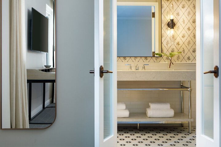 Kimpton Cottonwood by IHG