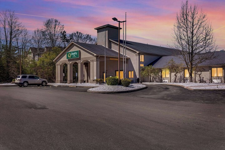 Hotel 3 of 43