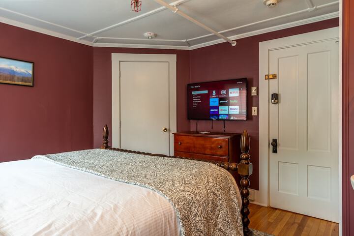 Room 98 of 153