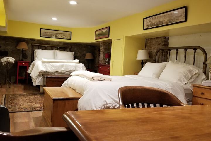 Room 89 of 238