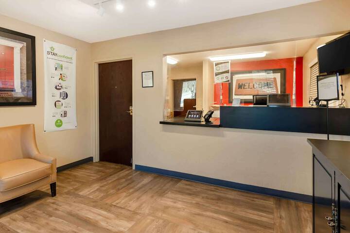 Hotel Interior 10 of 27
