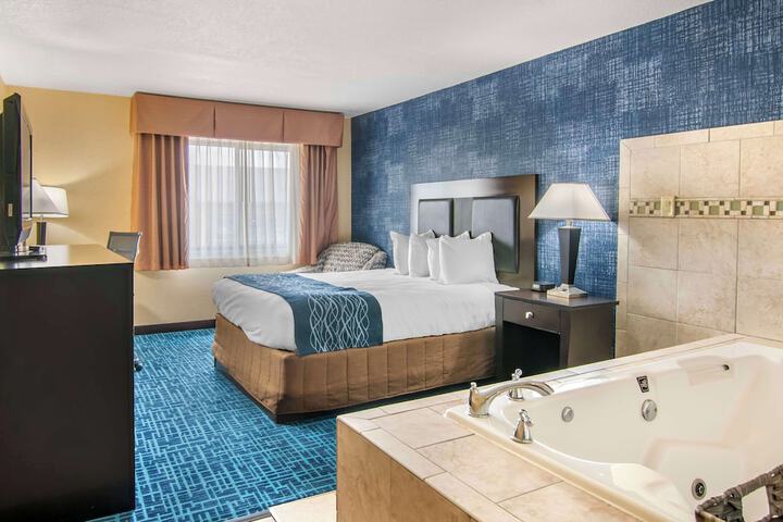 Best Western on the River