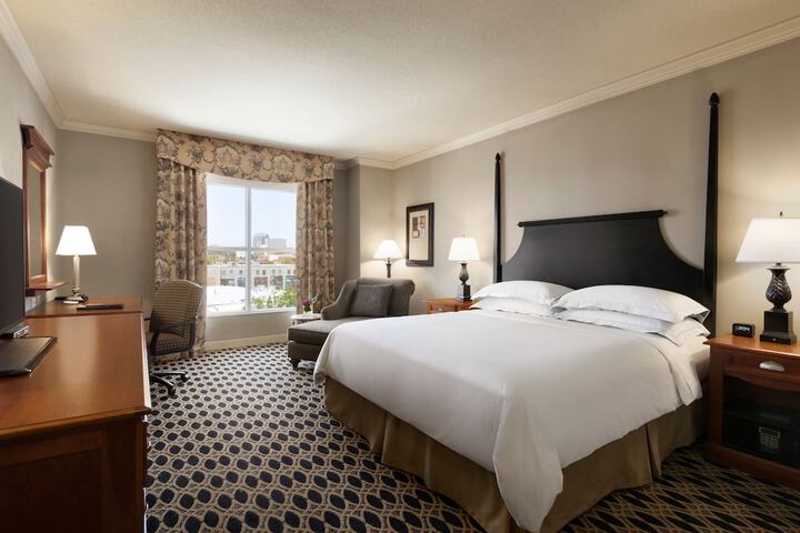 Hilton Columbia Center