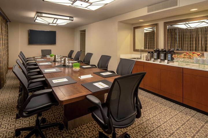 DoubleTree Suites by Hilton Seattle Airport - Southcenter