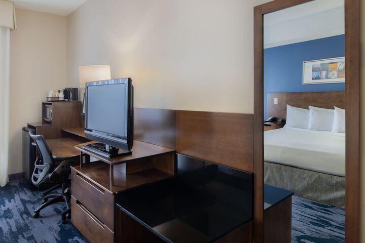 Fairfield Inn & Suites Dayton Troy